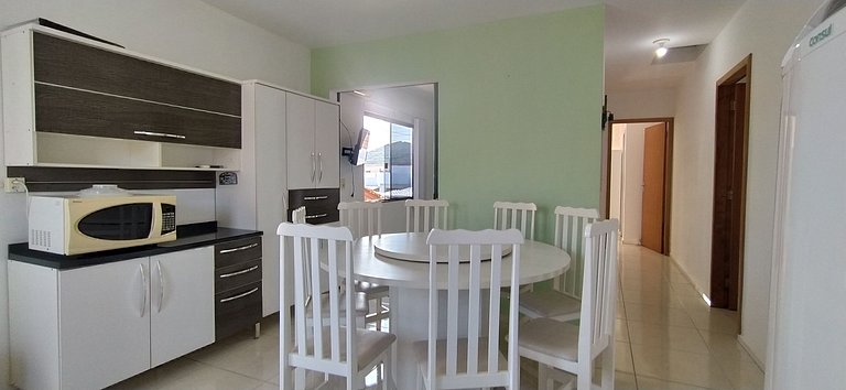 Casa c/ 2 suítes - 650m praia e prox - BetoCarrero