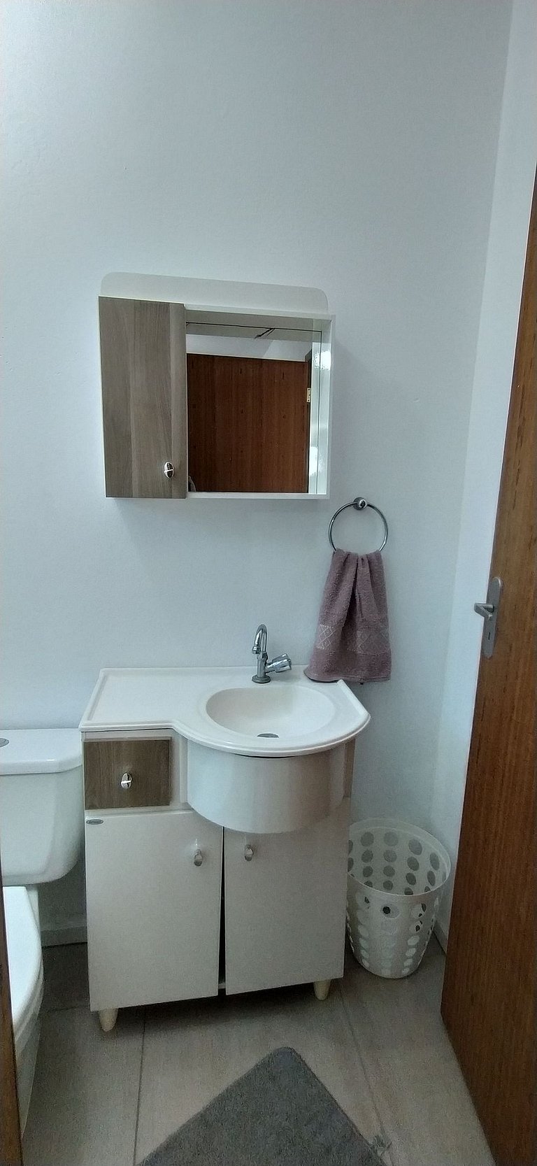 Casa Verde- MAR-A/c+650m Praia+WIFI+Suíte 2º andar