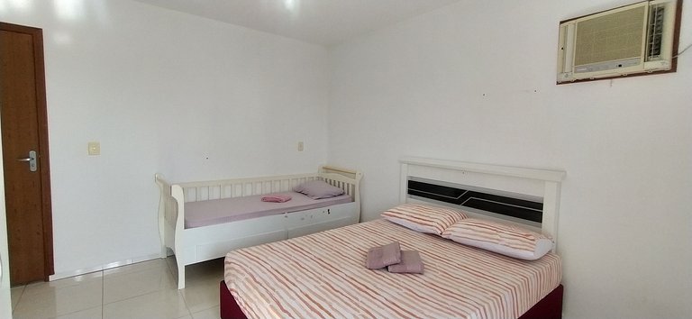 Casa c/ 2 suítes - 650m praia e prox - BetoCarrero