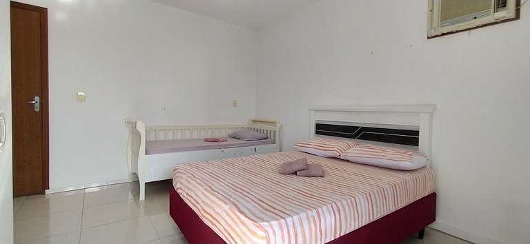 Casa c/ 2 suítes - 650m praia e prox - BetoCarrero
