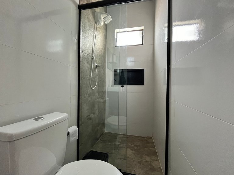 Loft 02 I 260m da Praia I C/ AR I filmes e Series