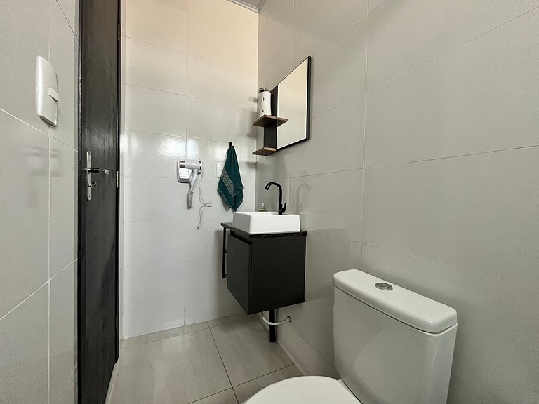 Loft 02 I 260m da Praia I C/ AR I filmes e Series
