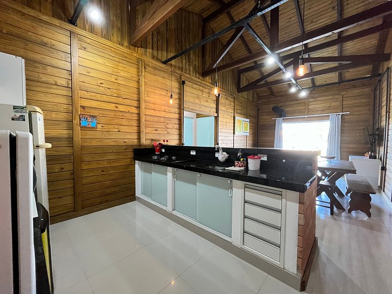 Rustic house - Prox Praia/BetoCarrero/Ar-Cond+WIFI