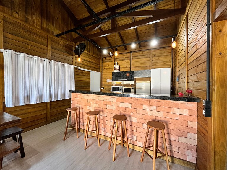 Rustic house - Prox Praia/BetoCarrero/Ar-Cond+WIFI