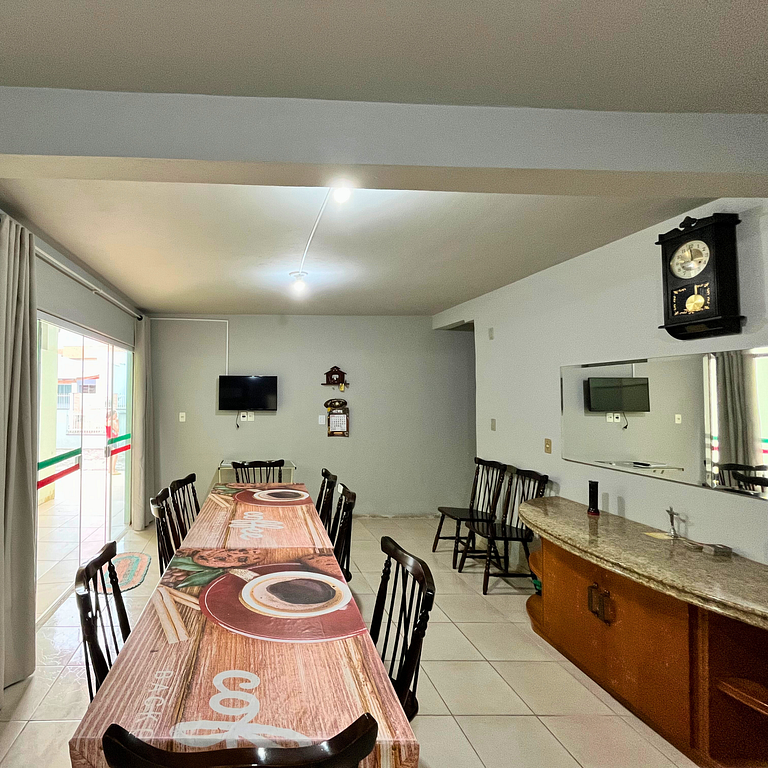 Casa Verde- Mar-Terreo - A/c+650m Praia+WIFI+Suíte