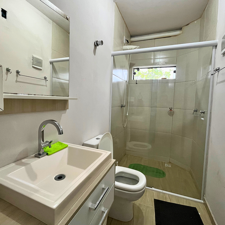 Casa Verde- Mar-Terreo - A/c+650m Praia+WIFI+Suíte