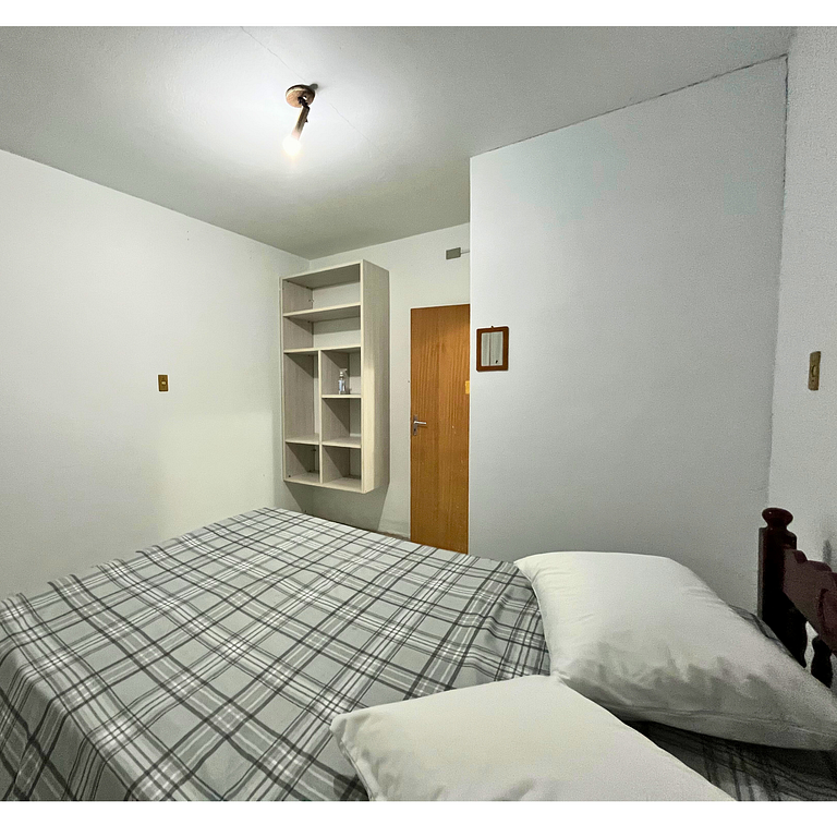 Casa Verde- Mar-Terreo - A/c+650m Praia+WIFI+Suíte