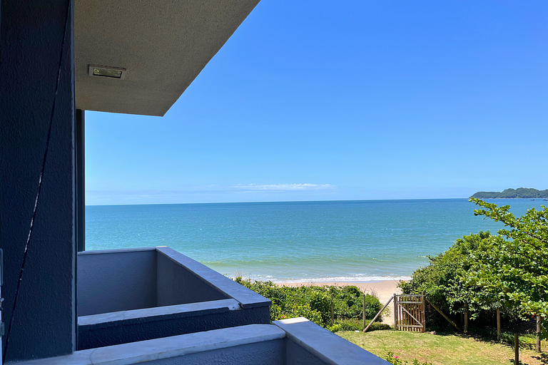 Refúgio Caravelas - Pé na Areia