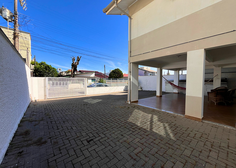 F.Santos Beach House