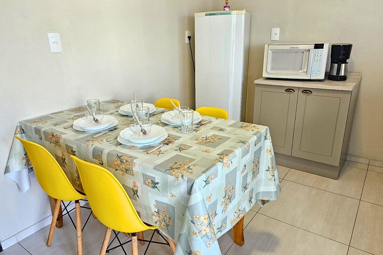 Loft 02 I 260m da Praia I C/ AR I filmes e Series