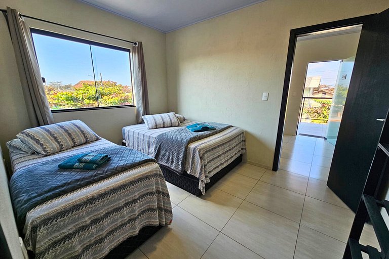 Loft 02 I 260m da Praia I C/ AR I filmes e Series