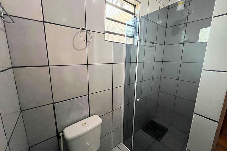 Casa 3 Quartos | 8 Pessoas | Praia + Parque + WIFI