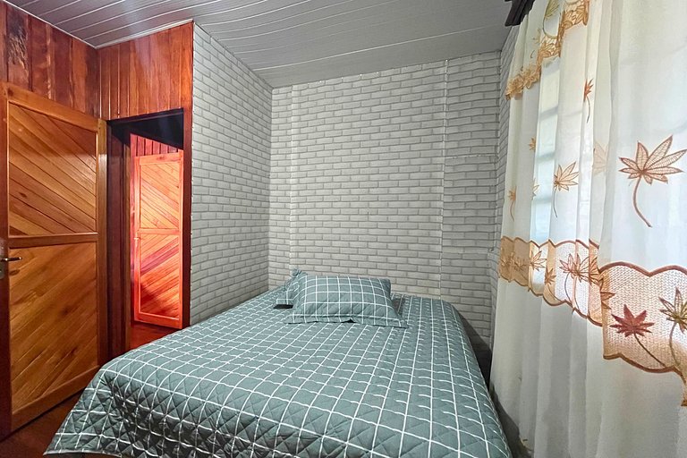 Casa 3 Quartos | 8 Pessoas | Praia + Parque + WIFI