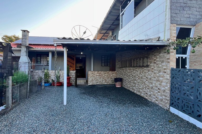 Casa 3 Quartos | 8 Pessoas | Praia + Parque + WIFI