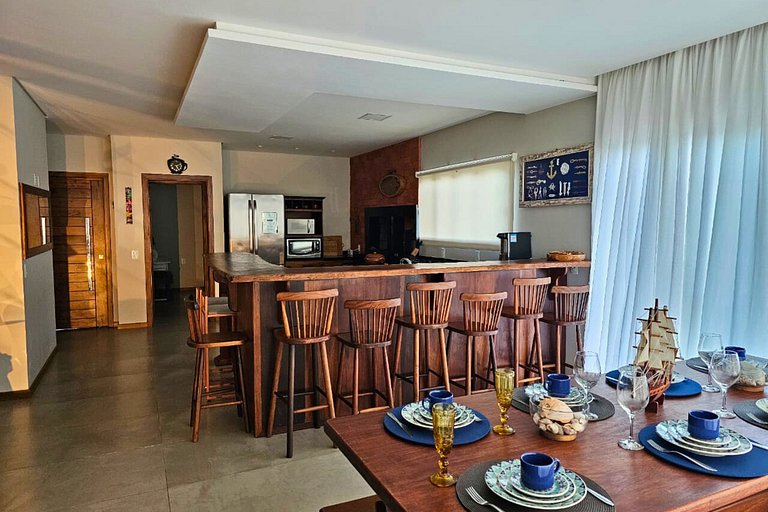Pedaço do paraíso/Casa da colina/Praias & Trilhas