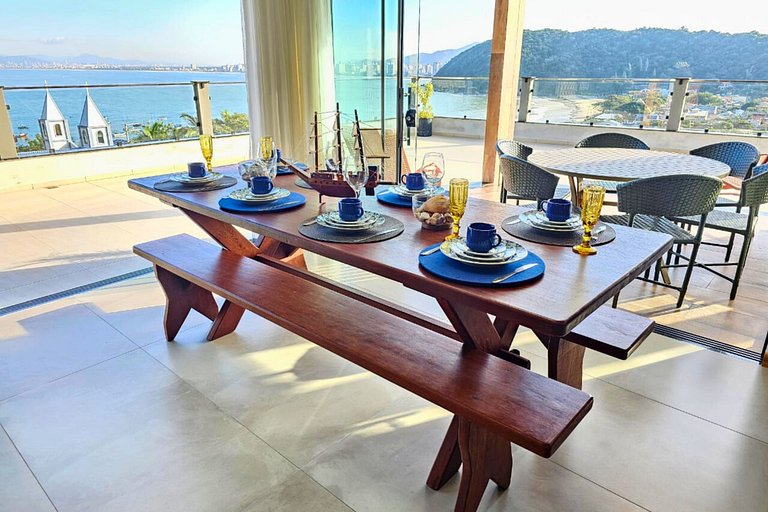 Pedaço do paraíso/Casa da colina/Praias & Trilhas