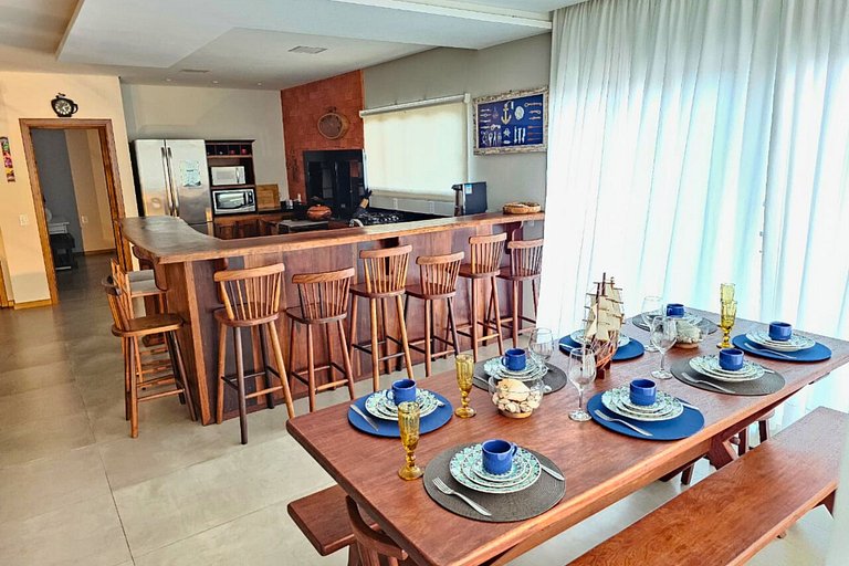 Pedaço do paraíso/Casa da colina/Praias & Trilhas