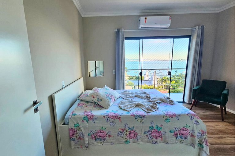 Pedaço do paraíso/Casa da colina/Praias & Trilhas