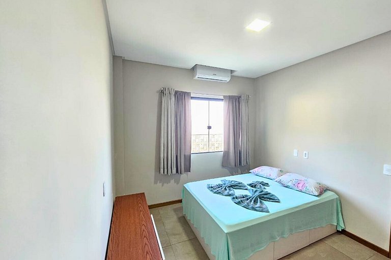 Pedaço do paraíso/Casa da colina/Praias & Trilhas