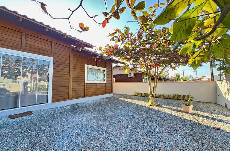 Rustic house - Prox Praia/BetoCarrero/Ar-Cond+WIFI