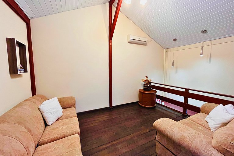 Casa de Praia 5 qtos (Suíte Térrea)WiFi+200m Praia