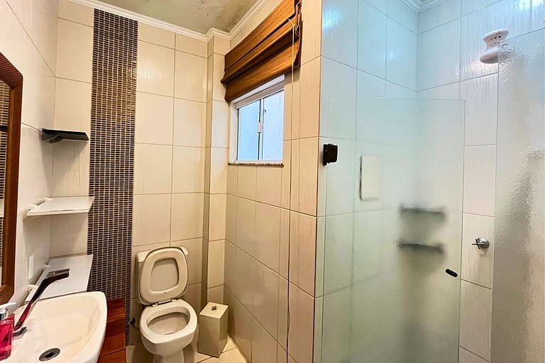 Casa de Praia 5 qtos (Suíte Térrea)WiFi+200m Praia